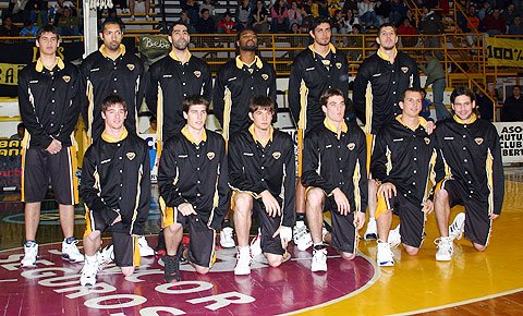 Formación de Libertad que enfrentó a Atenas en el cotejo amistoso de anoche. (Diego Rosso)