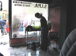 El local en plena limpieza (Ingenio FM).