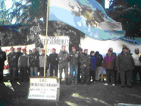 El campamento de veteranos.