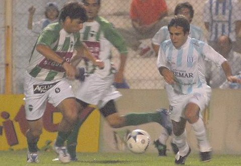 La Academia no pudo imponerse ante el puntero (La Mañana de Córdoba).