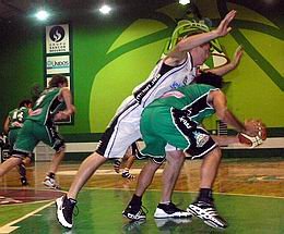 Unión estuvo lejos de su nivel ofensivo y se vio superado por Lanús (Archivo).