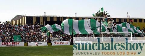 La tribuna albiverde, con toda la pasión, como se esperaba. La tribuna albiverde, con toda la pasión, como se esperaba.