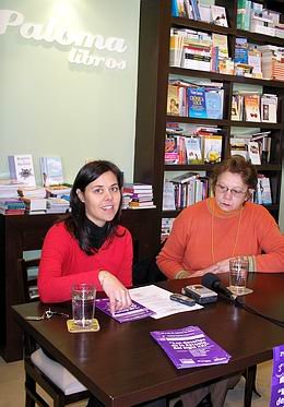 Julieta Mijoevich junto a Griselda Bocco durante la oficialización del Tercer Congreso de educación.