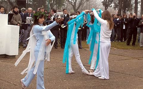 La independencia debe ser defendida a través de acciones cotidianas, fue el eje del discurso de Trinchieri (María José Beccaria).