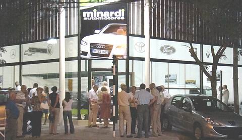 Un momento de la inauguración de la nueva casa de Minardi.