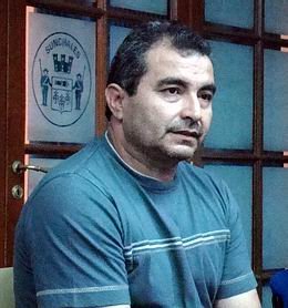 Maidana, dando a conocer la buena noticia.