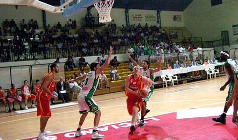 Unión estuvo cerca pero no supo cerrarlo (Foto: José Moyano - Para: sportsannicolas).