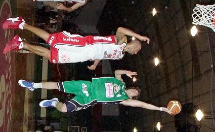 Uranga aportó puntos importantes desde el banco.