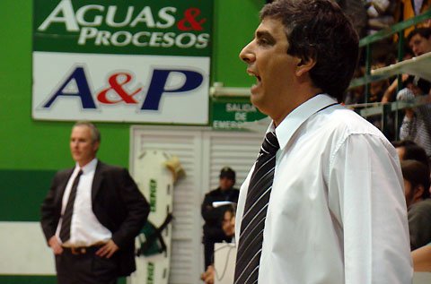 Arduh ya llevó a su equipo a uno de los cuadrangulares de Semifinales y busca más.