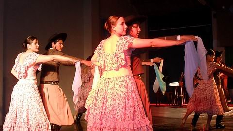 Una de las expresiones culturales del encuentro fue la danza (Foto: Prensa municipalidad).