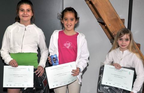 Las pequeñas ganadoras del concurso (Foto: Gentileza Arte más Arte).