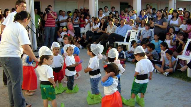 Chicos y grandes disfrutaron de una jornada especial (Foto: Prensa municipalidad).