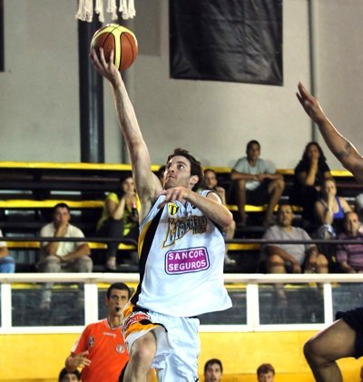 Saglietti, con 18 puntos, fue fundamental para la victoria (Foto: gentileza LNB).