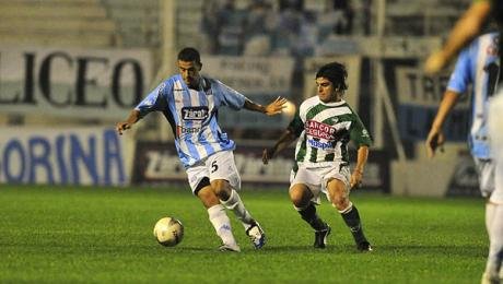 Unión se trajo un gran resultado desde Córdoba (Foto: La Voz del Interior).