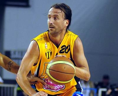 El Sepo sigue repartiendo asistencias y espera seguir en Libertad (Foto: Archivo).