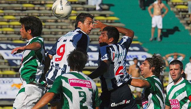 Unión estuvo muy cerca de lograr el empate que representaba la clasificación (Foto: Telam). Unión estuvo muy cerca de lograr el empate que representaba la clasificación (Foto: Telam).