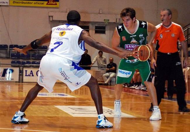Schattmann aportó 7 puntos en Corrientes y su goleo se extrañó (Foto: Alejandro Martino).
