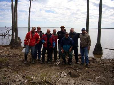 Posando, luego de cientos de kilómetros recorridos (Foto: Raúl Avila). Posando, luego de cientos de kilómetros recorridos (Foto: Raúl Avila).