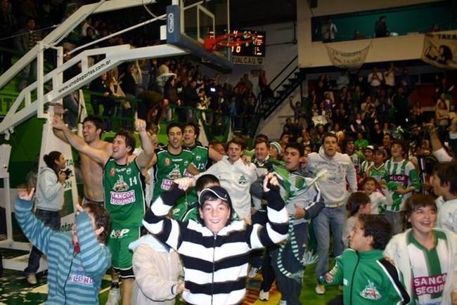 Así se festejaba el quinto partido allá por la 2008/2009 (Foto: Archivo).
