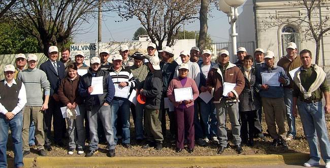 Los egresados del curso dictado.