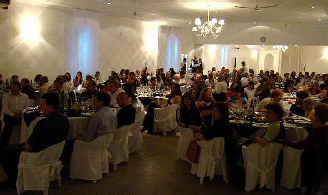 La cena ofrecida en Bomberos, con la delegación de Brasil y sus pares sunchalenses.