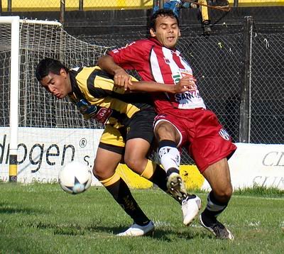 Libertad no pudo mantener la senda ganadora.