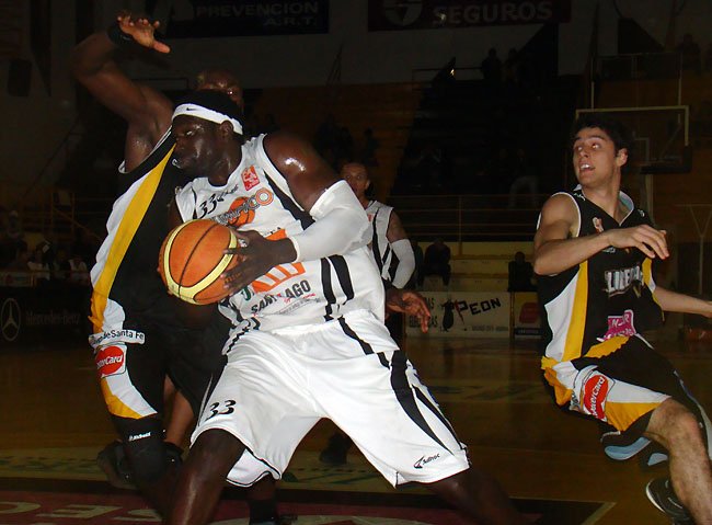 Kanté nunca pudo ser la amenaza ofensiva visitante.