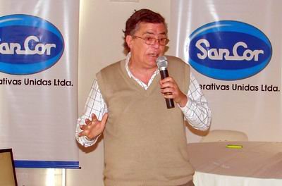 Perochena, en plena disertación (Foto: Prensa SanCor).