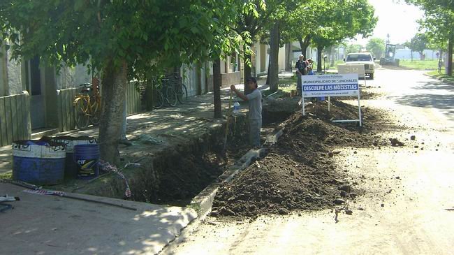 Los trabajos que se están realizando en calle Urquiza (Foto: Prensa Municipalidad).