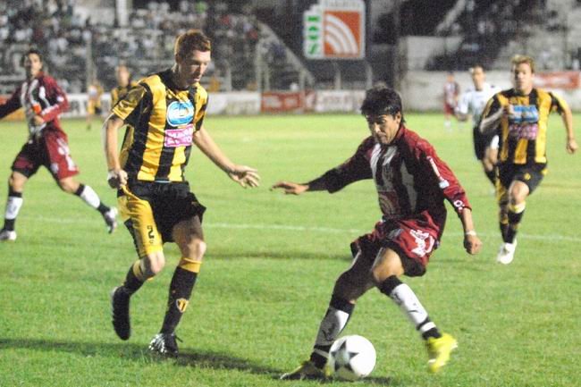Central Norte superó otra vez a Libertad (Foto: Gentileza El Liberal).