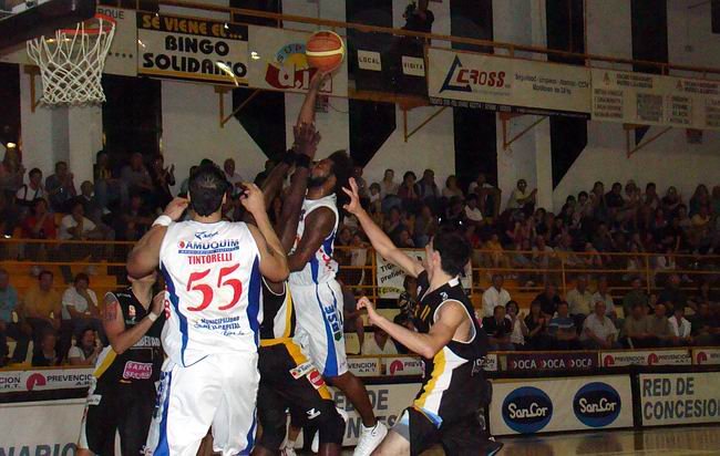 Libertad buscará volver a imponerse a Quimsa y dejar atrás lesiones y sinsabores.