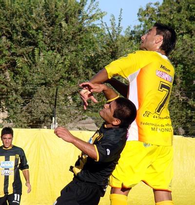 Libertad recibe a Crucero con la idea de terminar la tarde en lo más alto de la tabla (Archivo).
