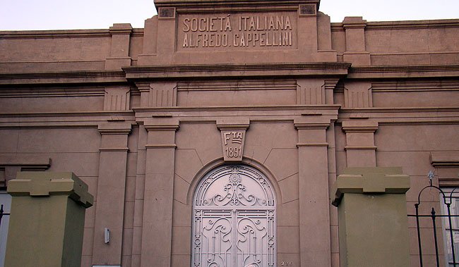 El edificio que pretende ser resguardado como Patrimonio sunchalense.