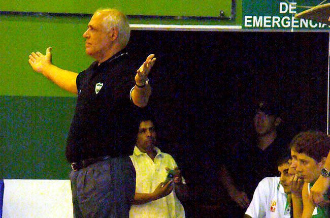 El elenco de Cadillac remontó pero no pudo vulnerar la localía de Firmat. El elenco de Cadillac remontó pero no pudo vulnerar la localía de Firmat.