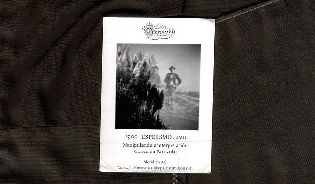 FotoBonaudi_StaFe La invitación para el evento de esta noche.