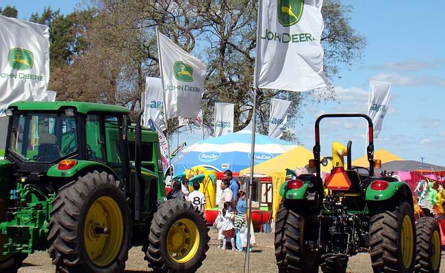 El predio de la Ganadera volverá a recibir stands y visitantes en setiembre (Archivo).