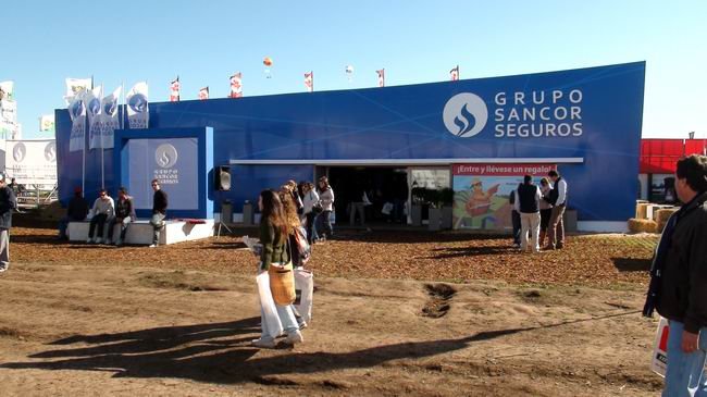 GSSeguros_Agroactiva650 El stand del Grupo, en Agroactiva (Foto: Prensa Grupo Sancor Seguros).