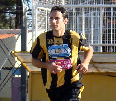 Jamud lleva sus goles a Textil (Archivo).