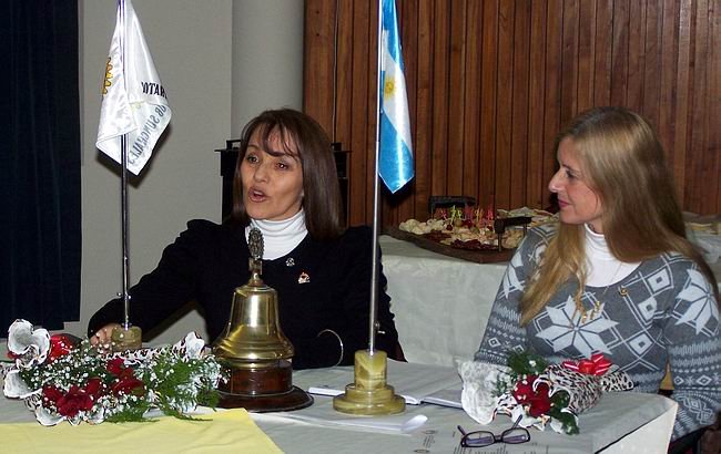 La flamante Presidente del Rotary local, Elva Verdecchia.