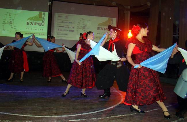El ballet del Liceo, durante la presentación de la Exposunchales.