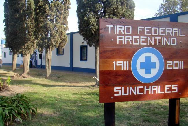 Tiro_Centenario650 La remozada entrada del Tiro Federal.