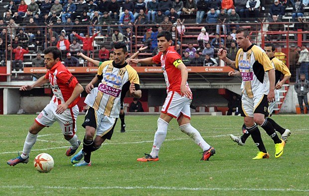Libertad pudo regresar con un buen punto de una cancha complicada. (Foto: José Alberto Díaz Romero).