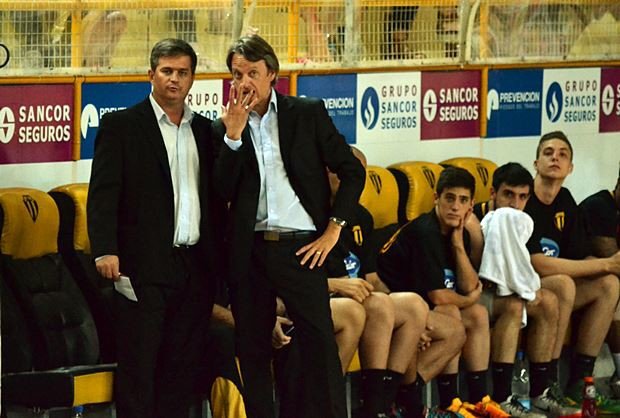 Müller sabe que su equipo puede recuperarse y para eso debe aprovechar la localía.