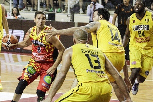 Ciorciari manejó los hilos del ataque local (Foto: Lnb).