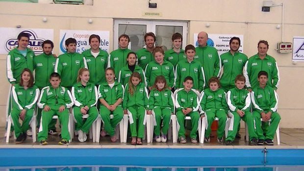 El plantel de Natación albiverde.