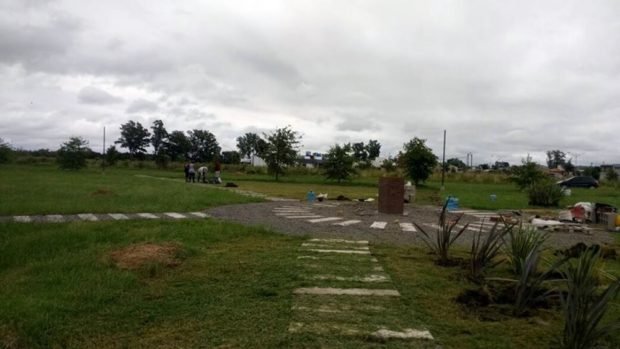 Integrantes de las agrupaciones locales, trabajando en el lugar (Facebook).